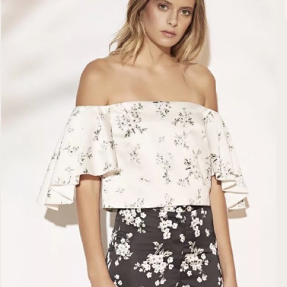 Amur Bianca cherry blossom top size 8